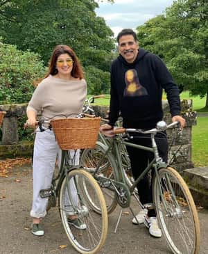 akshay twinkle | Bengali News