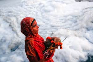 yamuna foam bath | Bengali News