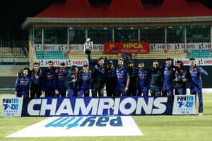India lifts paytm t-20 trophy against srilanka