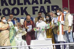 Mamata banerjee in book fair