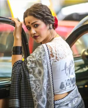 Sohini black