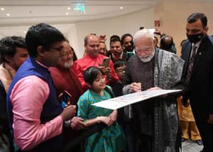 Narendra Modi with children