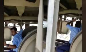 Assistant Loco pilot viral video