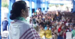 Mamata Banerjee audience back