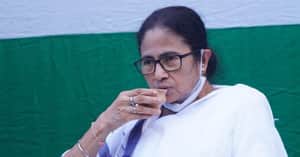 Mamata Banerjee cha chumuk