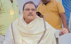 Madan mitra white