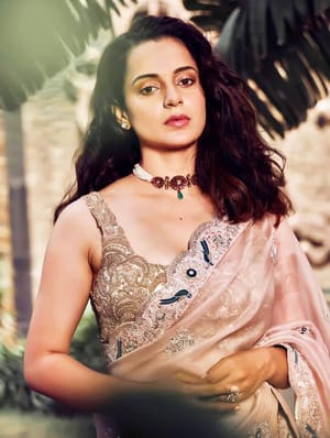 kangana Deepika