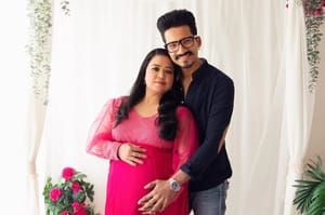 bharti singh pregnant with Haarsh Limbachiyaa