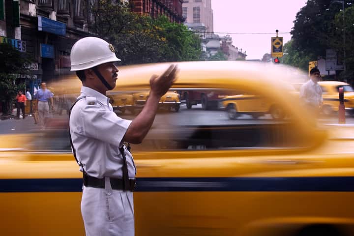 kolkata traffic police Bengali News