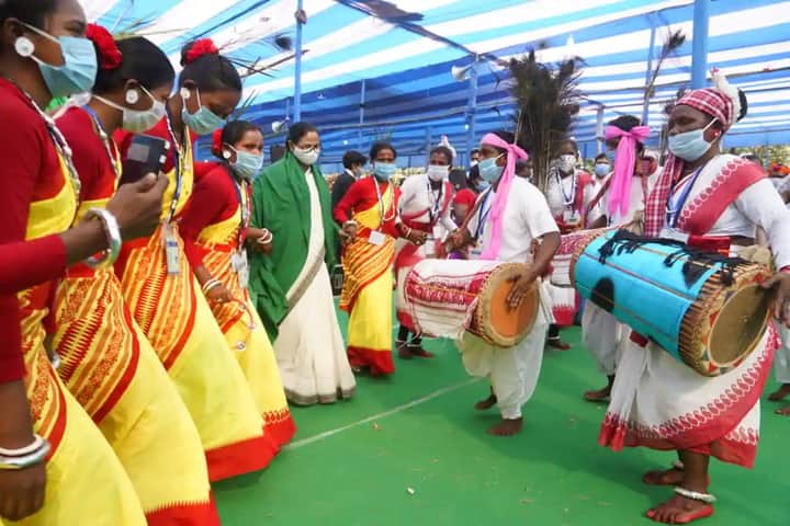 Mamata Banerjee dance at falakata Bengali News