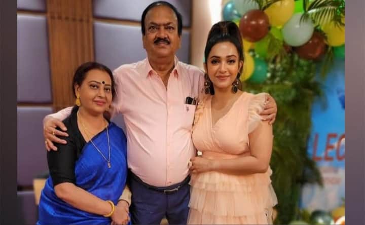 Kaushani Mukherjee mother death Bengali News