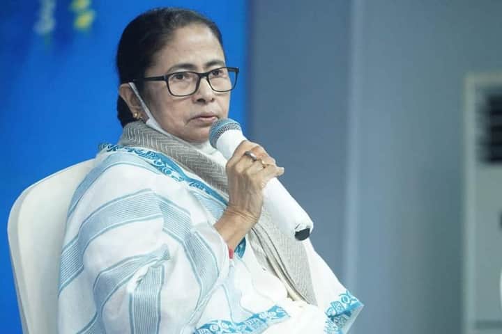 Mamata sit & boom Bengali News