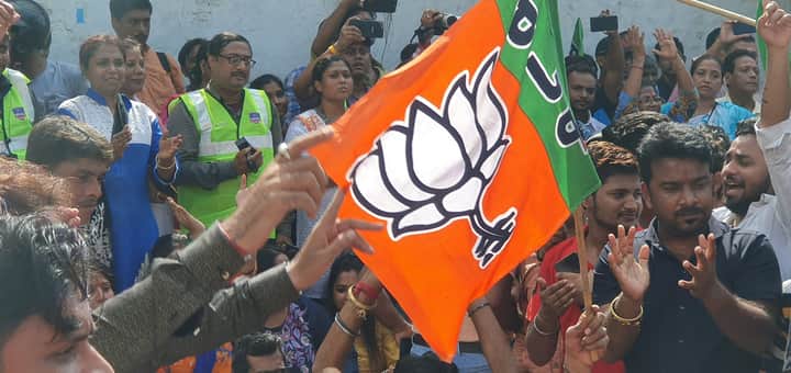 Bjp flag Bengali News