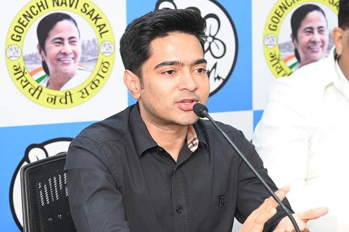 Abhisekh White sit boom | Bengali News