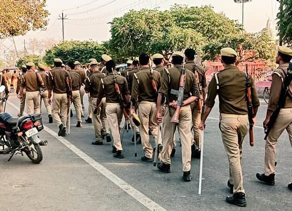 uttar pradesh police Bengali News