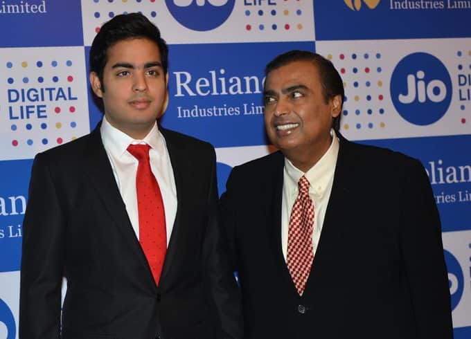 Mukesh Ambani Akash Ambani Bengali News