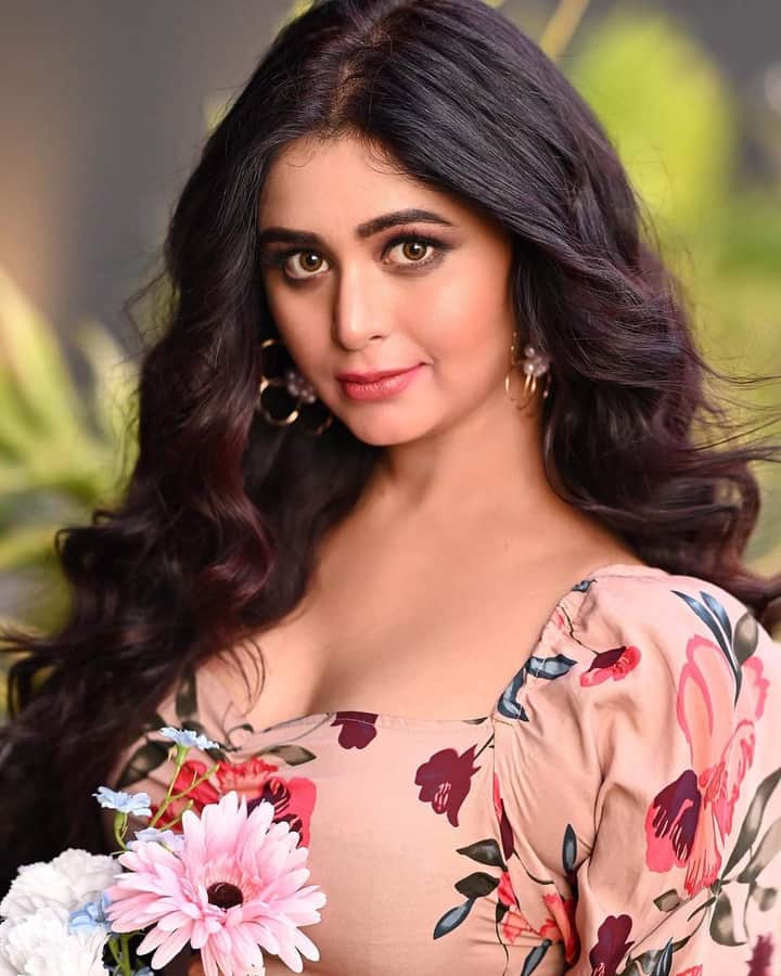 Ritabhari floral beauty Bengali News