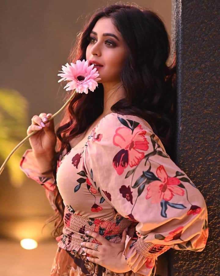 Ritabhari floral beauty 2 Bengali News
