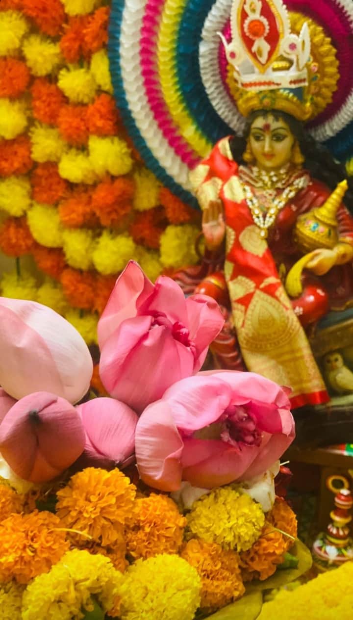 Ritabhari lokkhi pujo decorating Bengali News