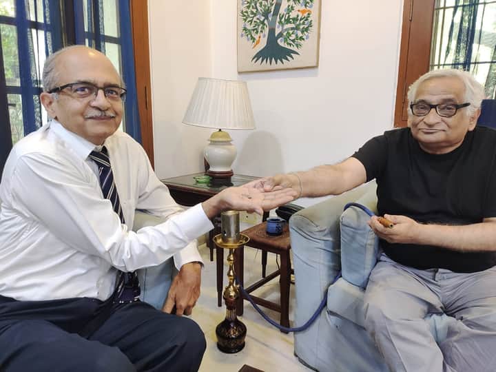 Prasant Bhushan one rupee | Bengali News