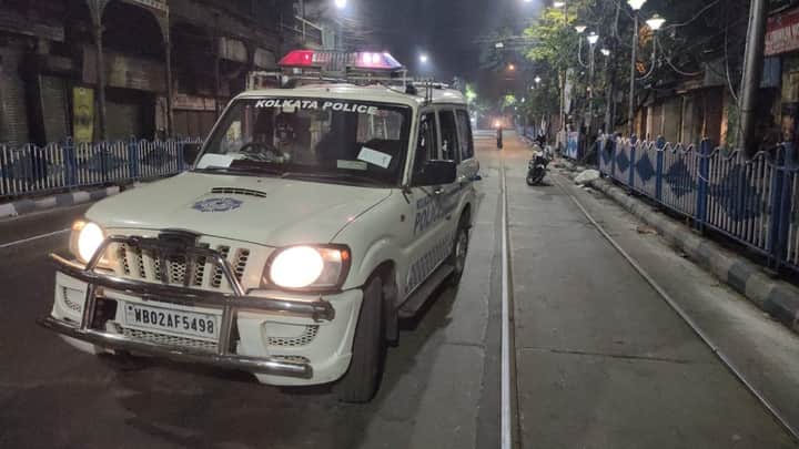 kolkata police car jeep night | Bengali News