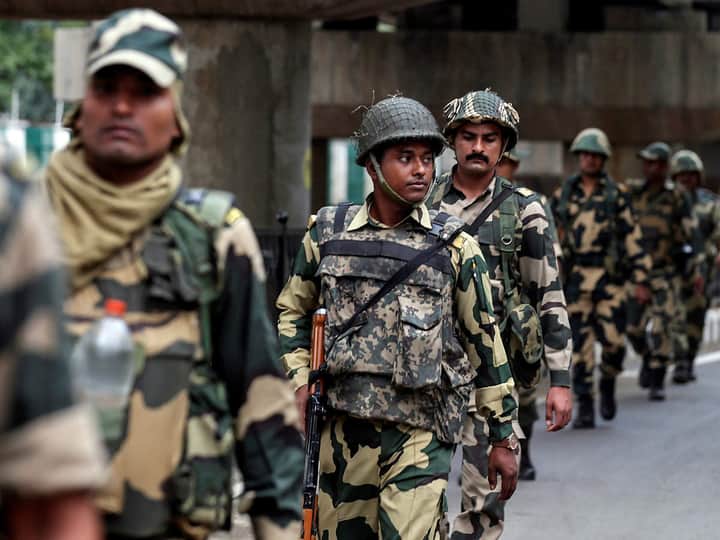 Indian Army men queue | Bengali News