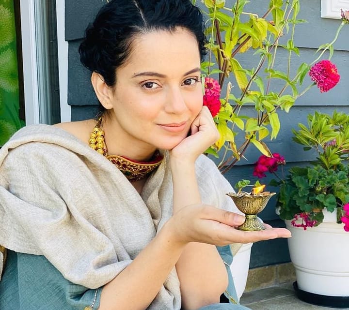 kangana ranaut holding lamp Bengali News