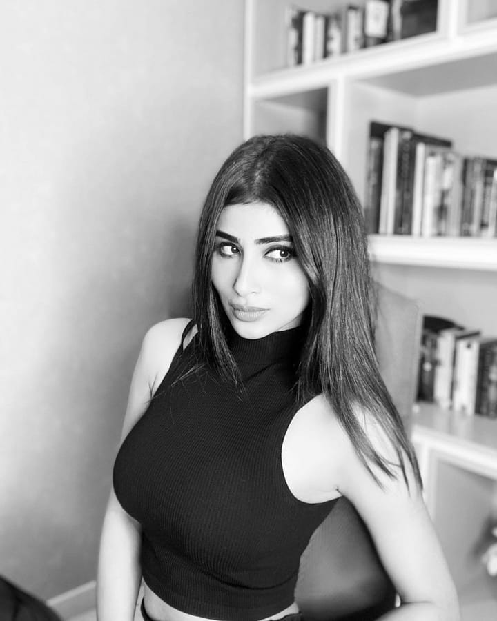 Mouni Roy marry dubai based Suraj Nambiar Bengali News