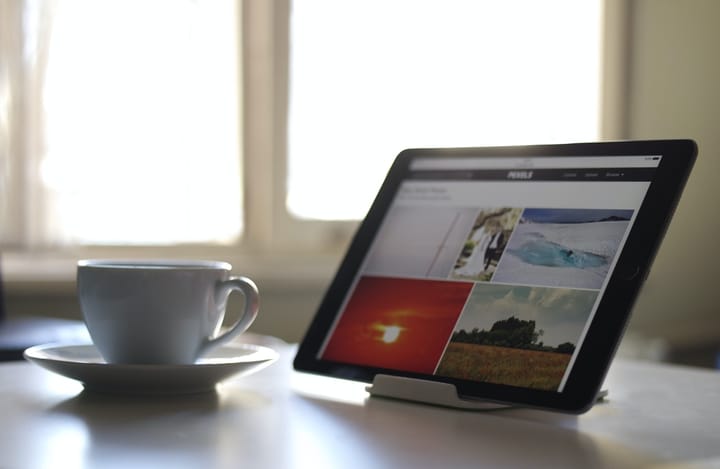 tablet tab online class coffee table | Bengali News