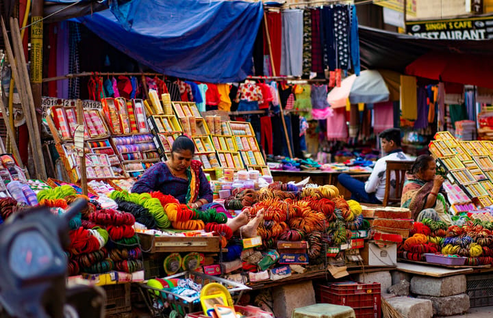 market bangles street shop foot path Bengali News
